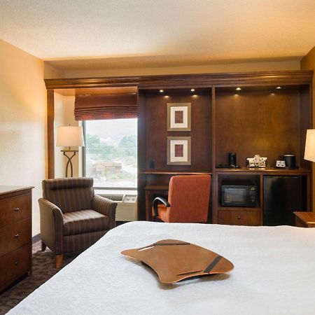 Hampton Inn Danville Bagian luar foto