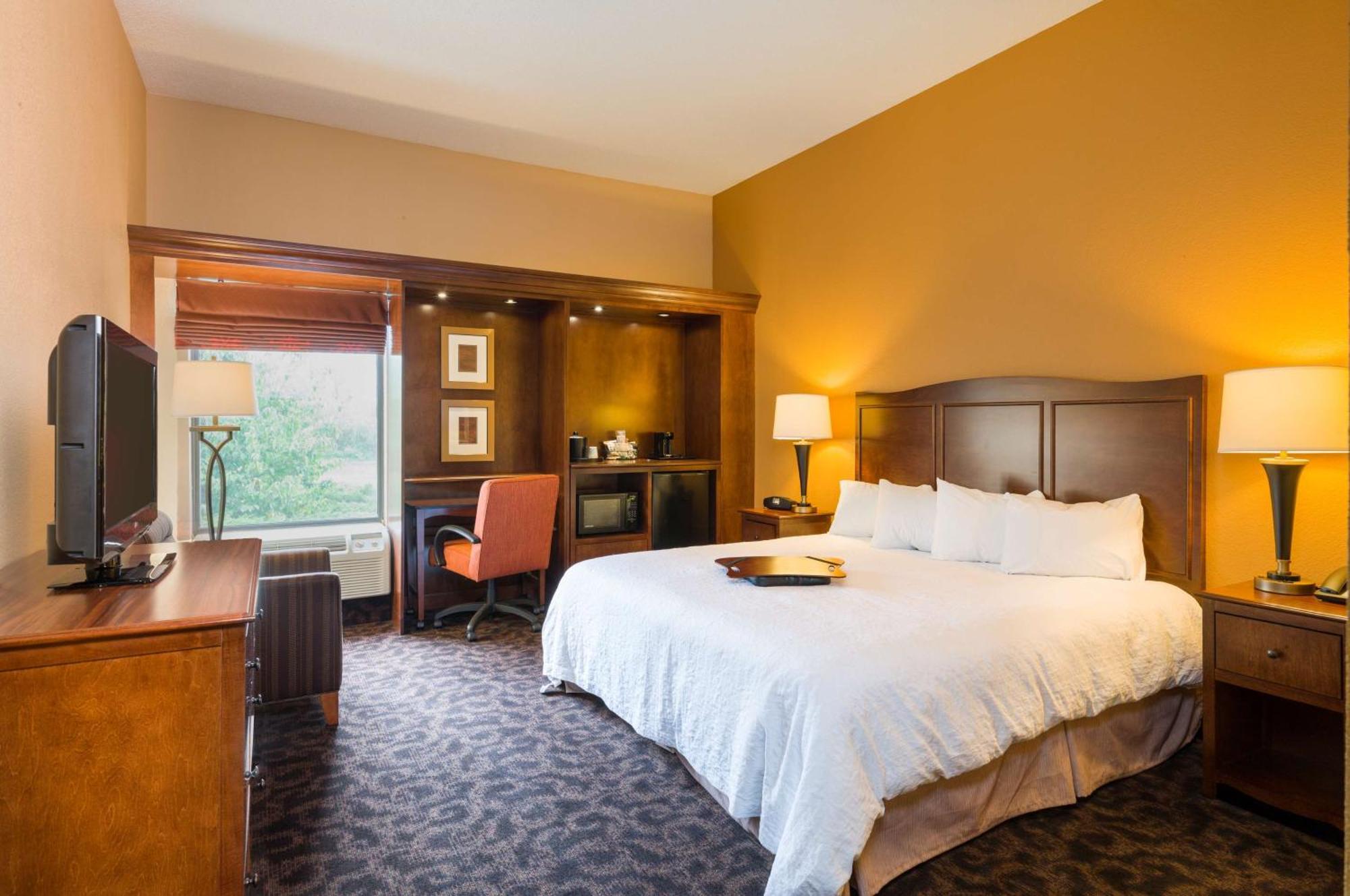 Hampton Inn Danville Bagian luar foto