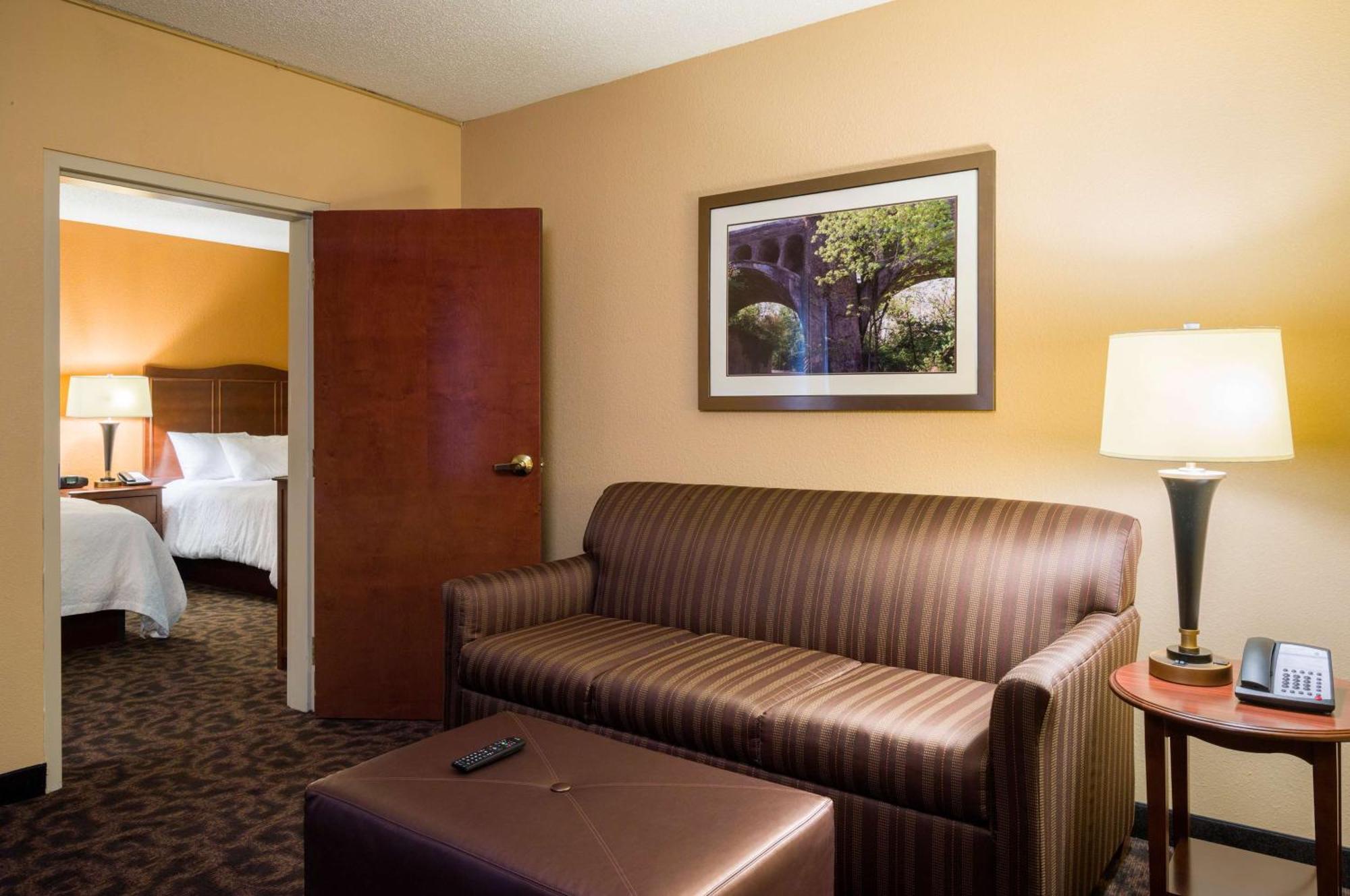 Hampton Inn Danville Bagian luar foto
