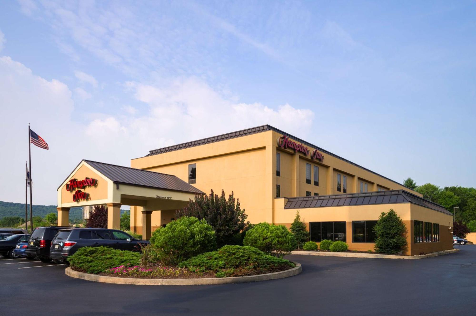 Hampton Inn Danville Bagian luar foto