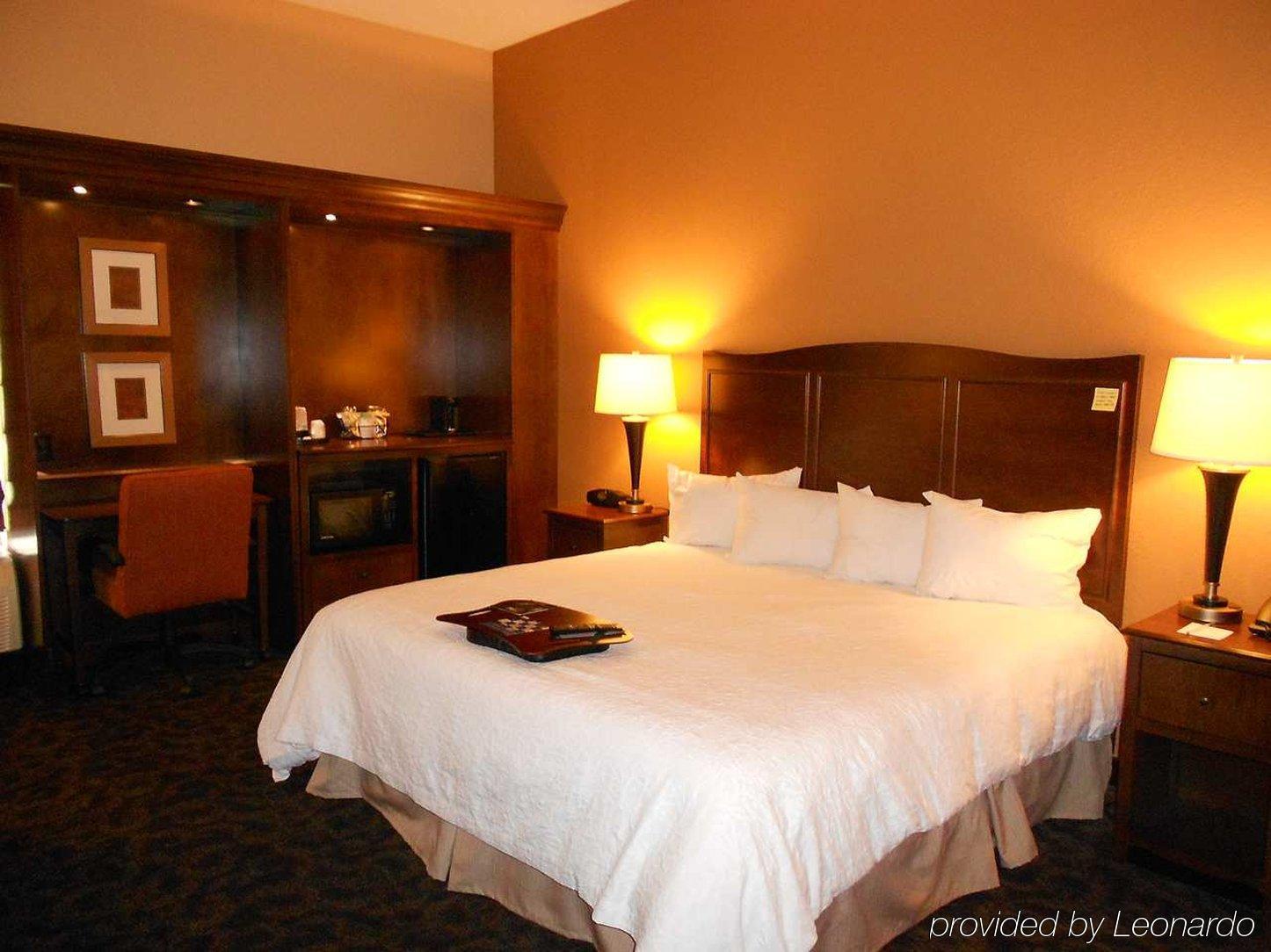 Hampton Inn Danville Bagian luar foto